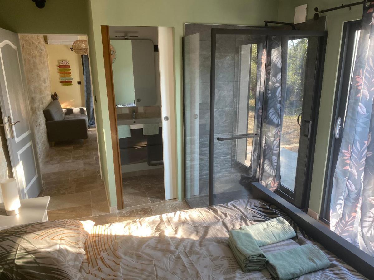 Appartement De Charme Avec Jaccusi Vezenobres Exterior foto