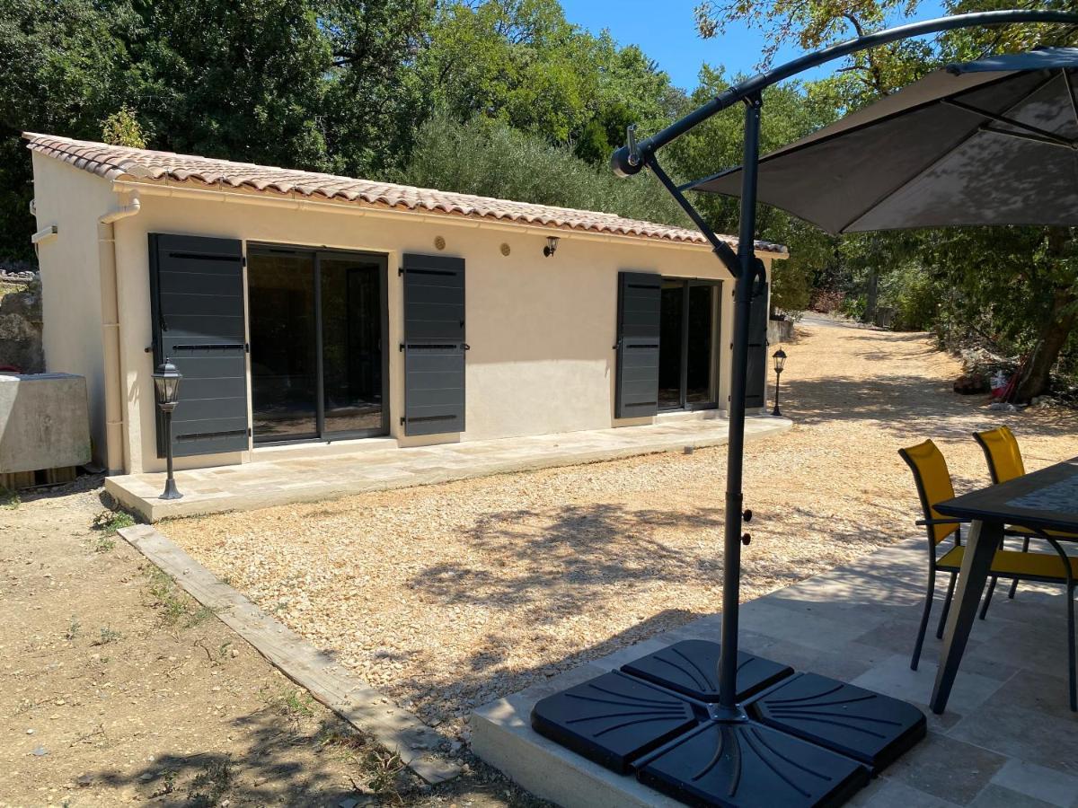 Appartement De Charme Avec Jaccusi Vezenobres Exterior foto